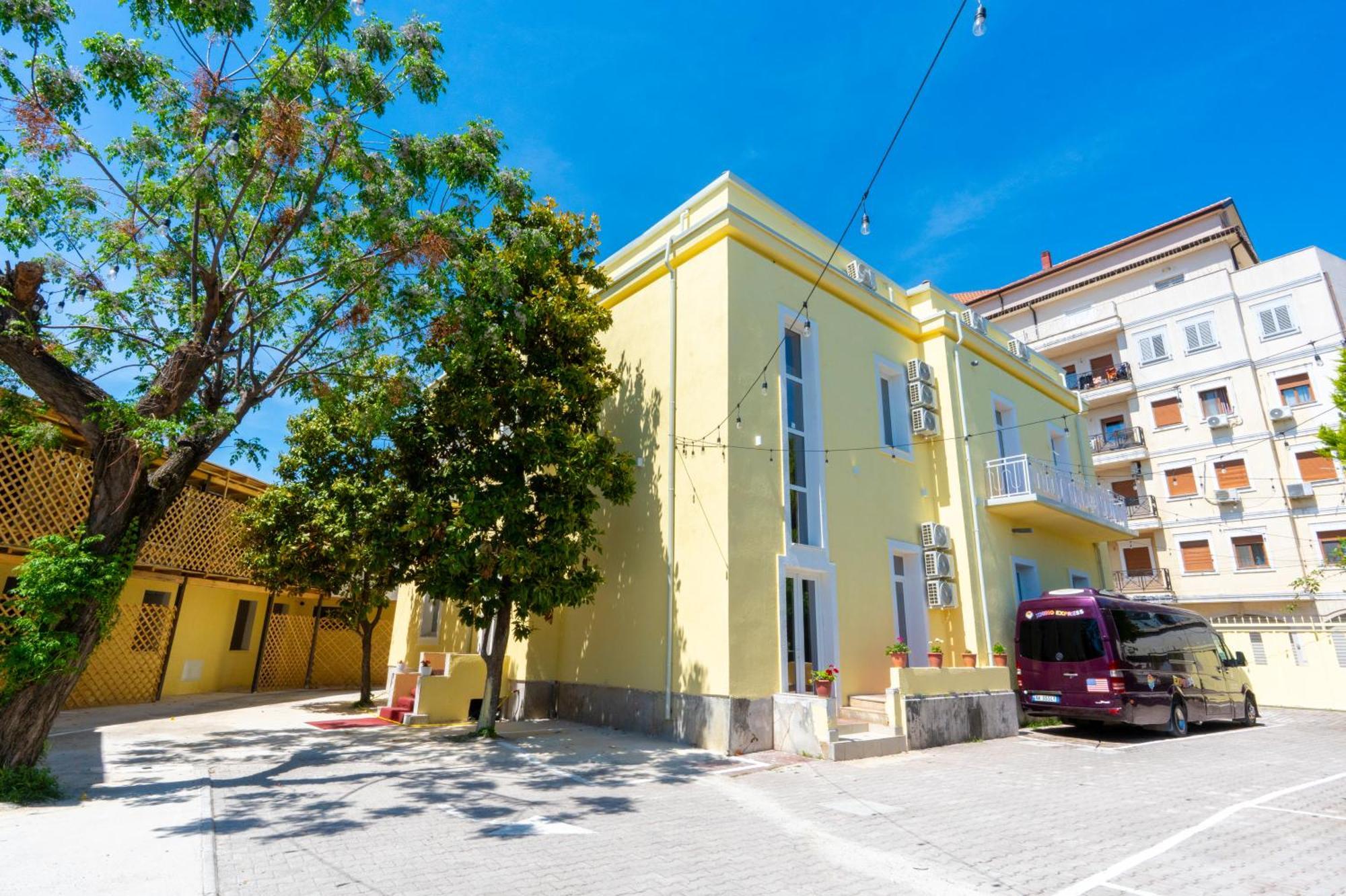 Gjuhadoli Hotel Restaurant Shkodra Kültér fotó
